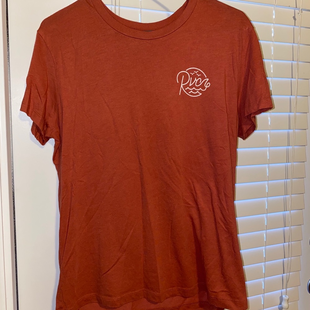 burnt orange t shirt
